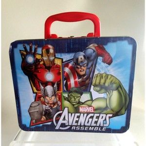 MARVEL AVENGERS ASSEMBLE TIN CHILD LUNCHBOX 7.75" X 6.25"